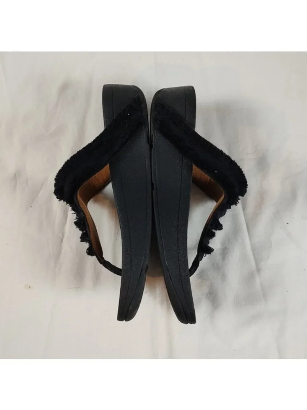 FitFlop Lottie Fringe Thong Sandals 8 Black